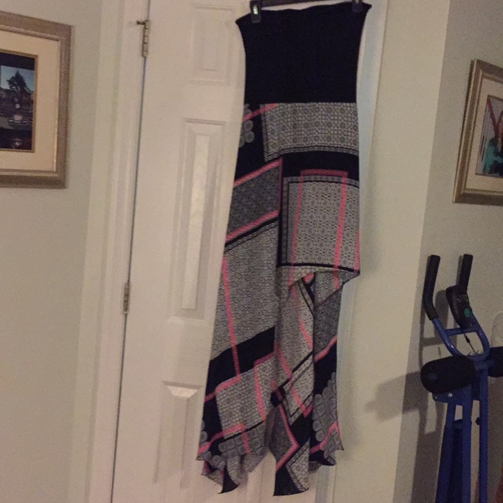Asymmetrical dress strapless